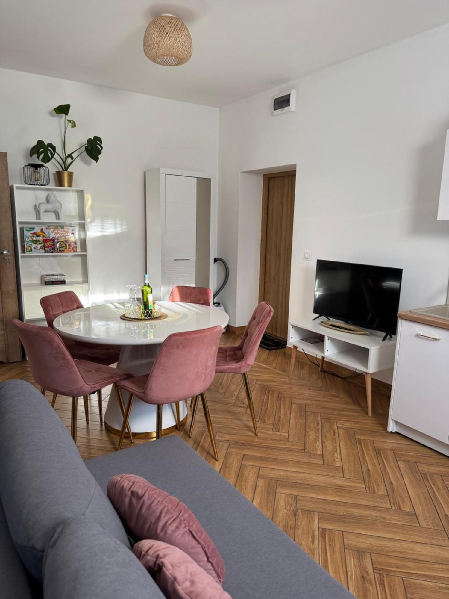 Dawna Mleczarnia Apartamenty Sosnowy Нова-Руда Екстер'єр фото